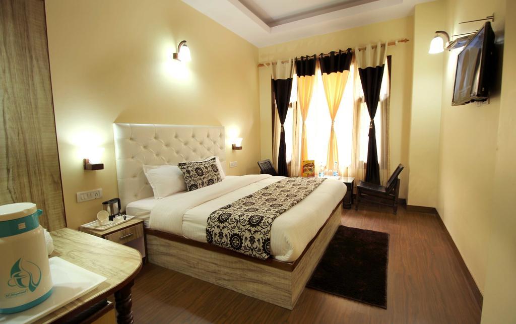 The Grand Welcome Hotell Shimla Rum bild