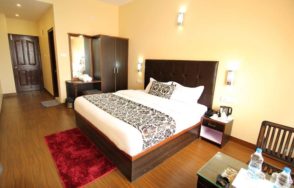 The Grand Welcome Hotell Shimla Exteriör bild