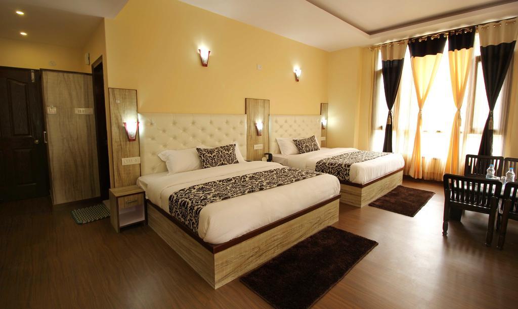 The Grand Welcome Hotell Shimla Rum bild