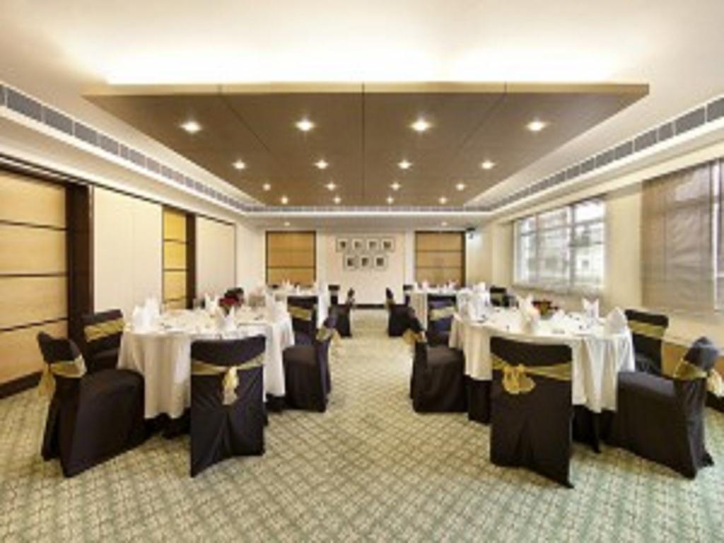 The Grand Welcome Hotell Shimla Exteriör bild